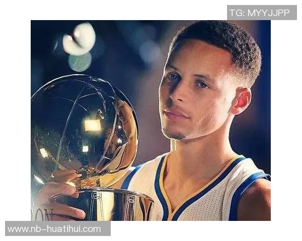 波杰与库里携手迎来第三年默契加深与巴特勒的配合日益成熟