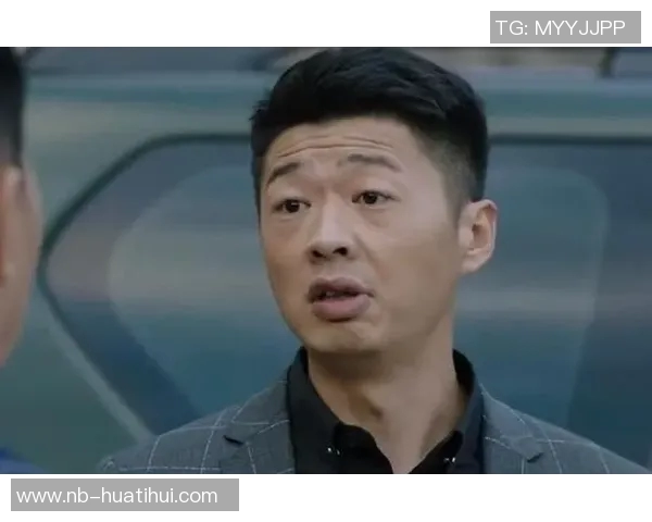 华子怒斥网红利用孩子炒作网红反击称其虚伪不配关心